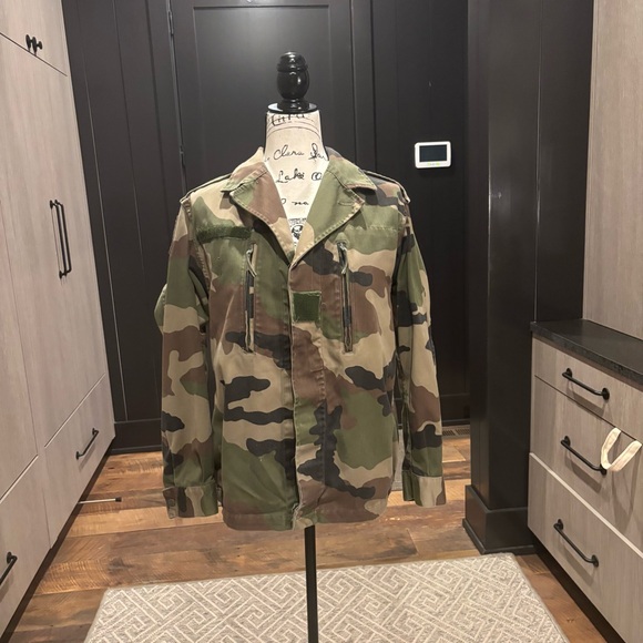 U.S. Army Other - Vintage Woodland Camo BDU Jacket with Velcro Patch Panels – Fits Women’s M